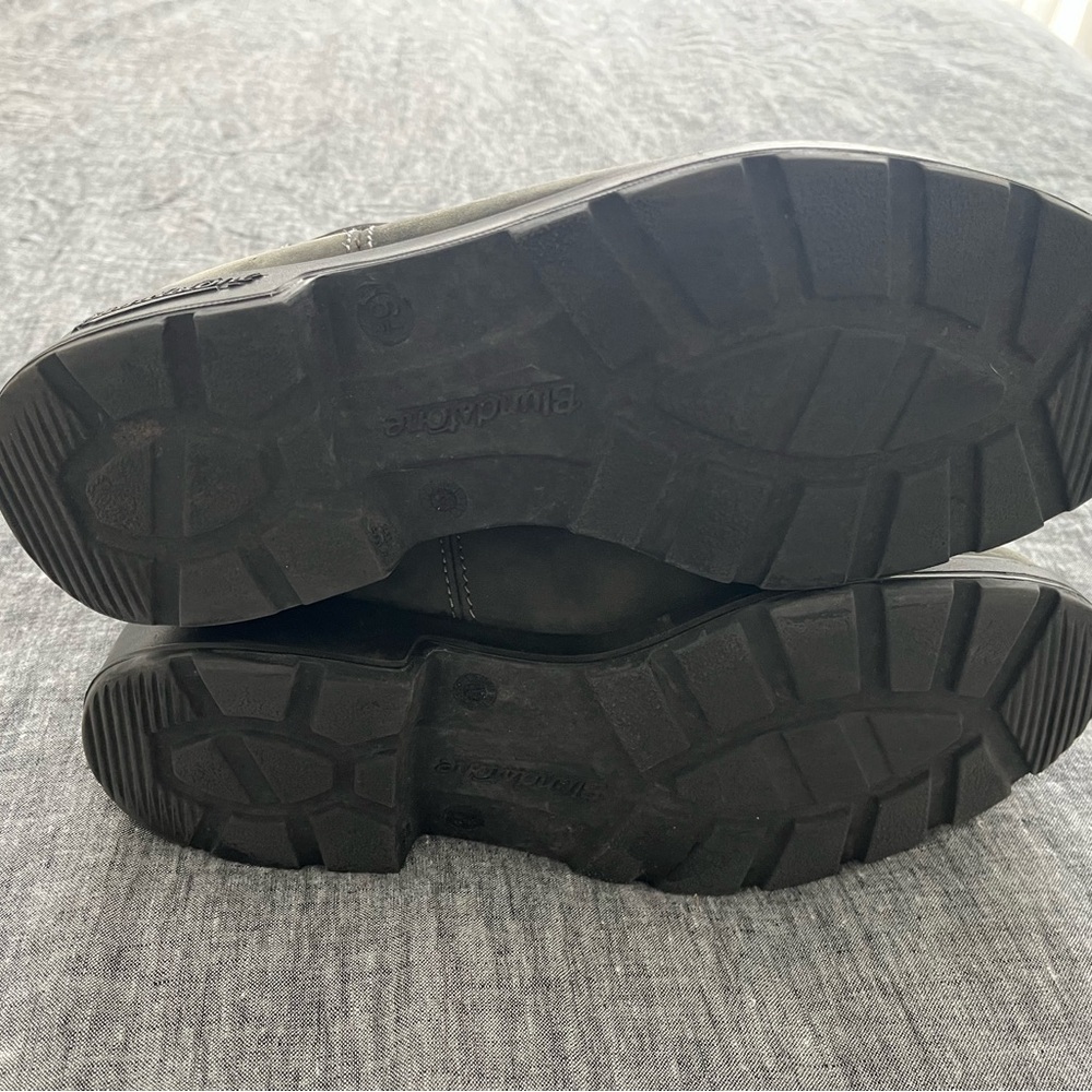 Blundstones Women’s 9 (6.5) - Picture 4 of 7